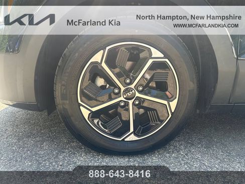 Used 2023 Kia Niro LX FWD image 29