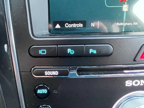Used 2018 Ford Explorer Platinum AWD/4WD image 21