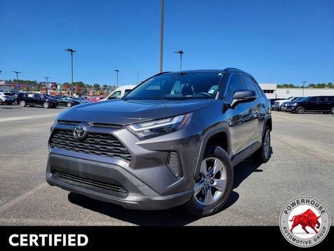 Used 2022 Toyota RAV4 XLE FWD image 1