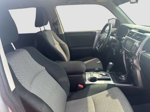 Used 2019 Toyota 4Runner SR5 AWD/4WD image 20
