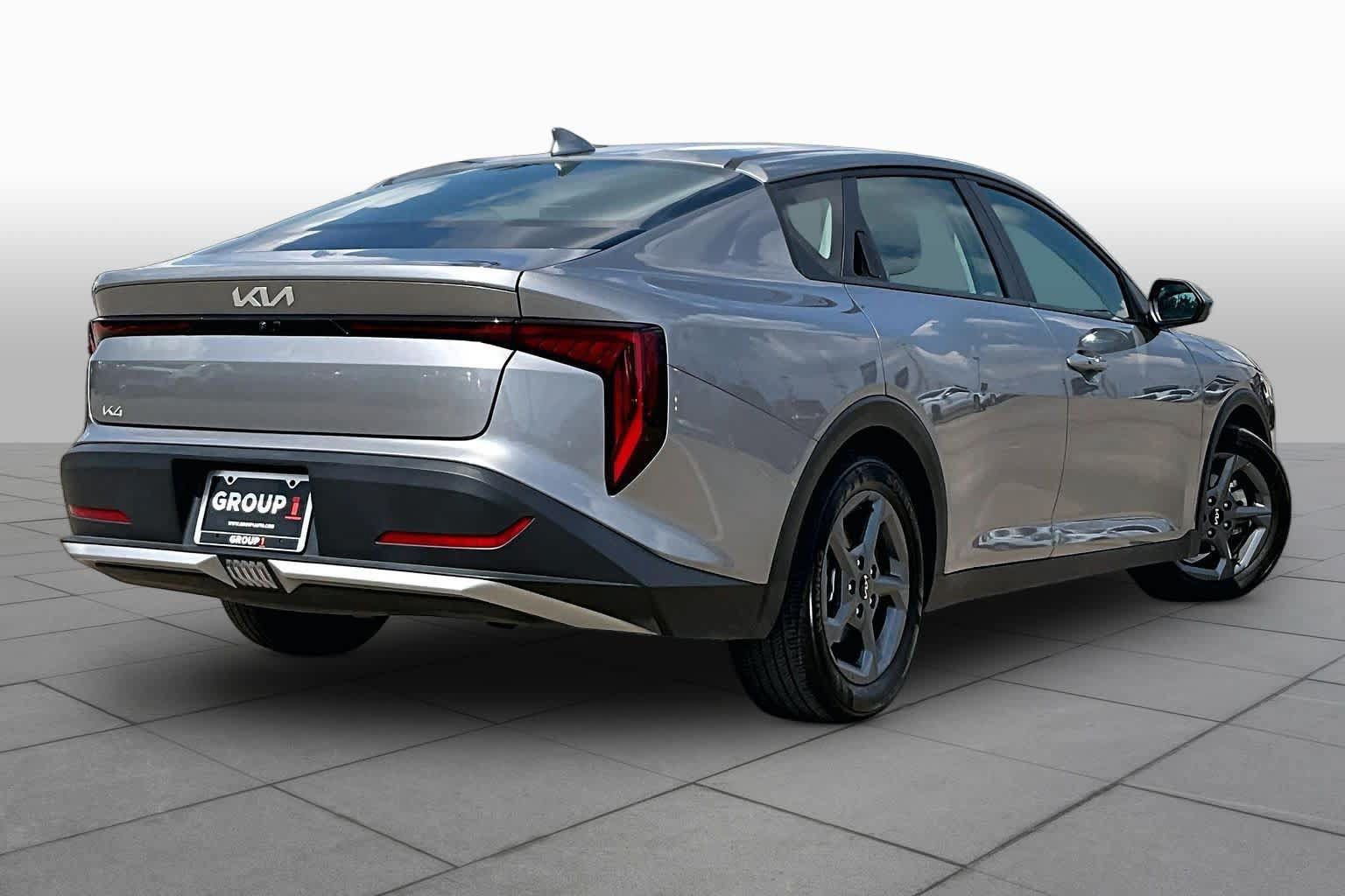 Used 2025 Kia K4 FWD image 13