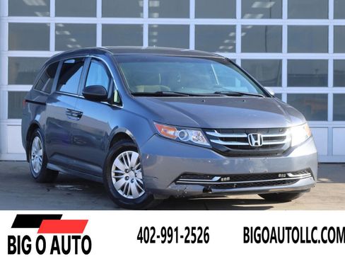 Used 2016 Honda Odyssey LX image 1