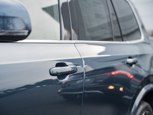 New 2026 Volvo XC90 B6 Plus w/ Protection Package Premier image 16