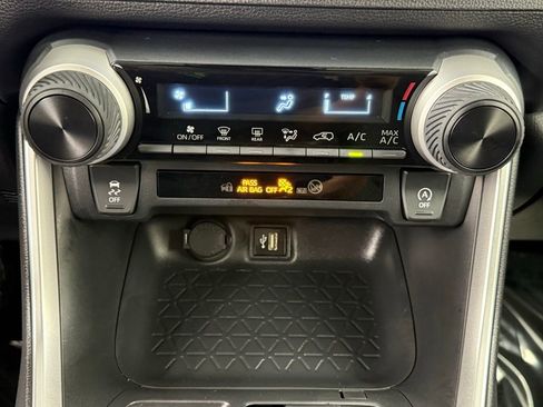 Used 2025 Toyota RAV4 LE image 26