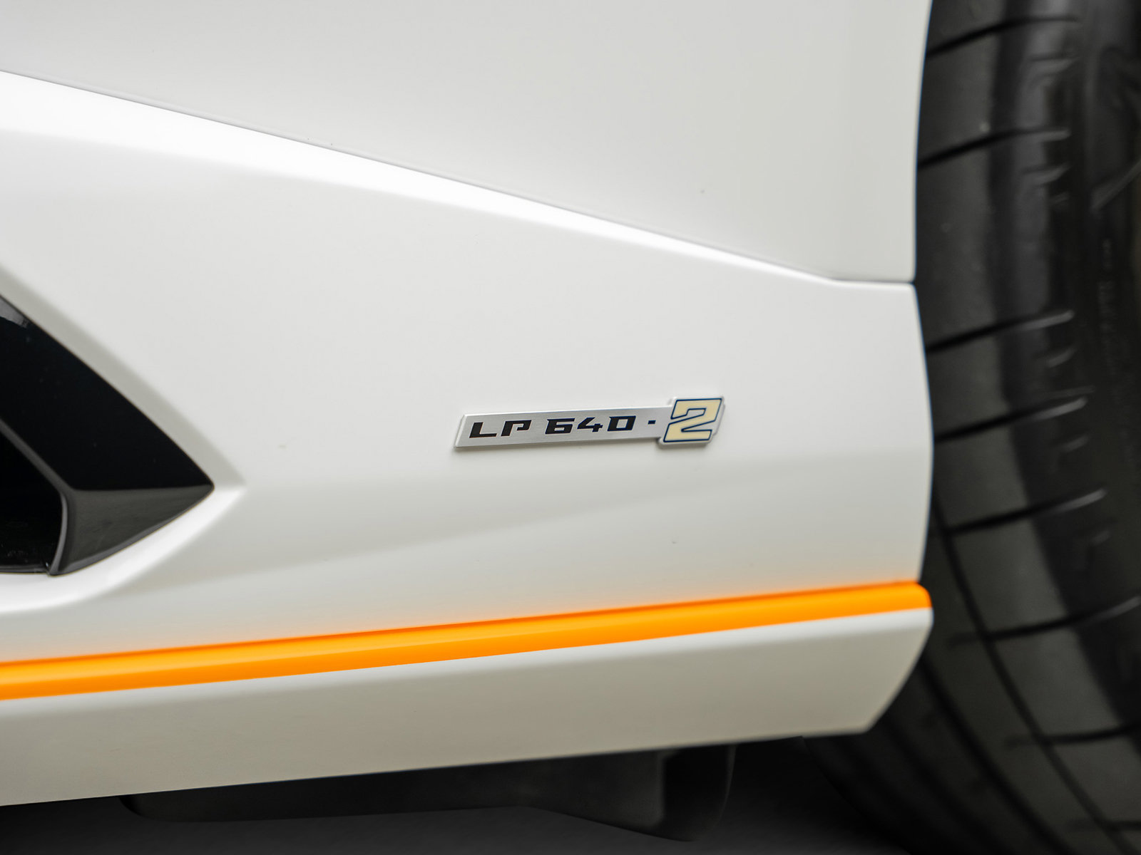 Used 2023 Lamborghini Huracan Tecnica RWD image 26