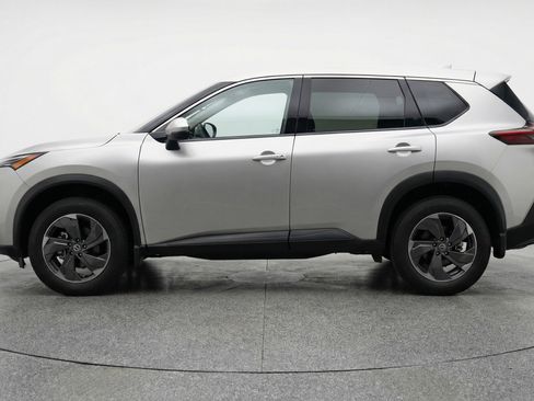 Used 2025 Nissan Rogue SV FWD image 5