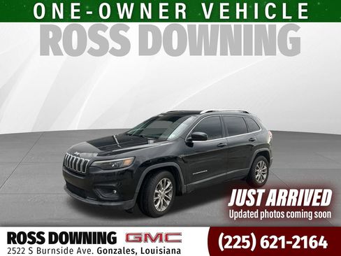 Used 2019 Jeep Cherokee Latitude Plus FWD image 1