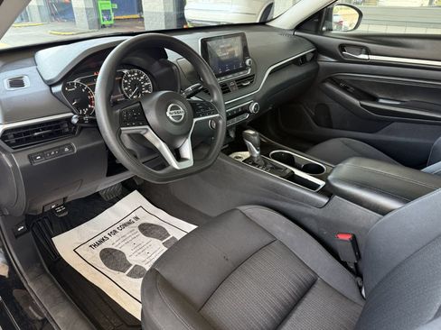 Used 2021 Nissan Altima 2.5 SV FWD image 10