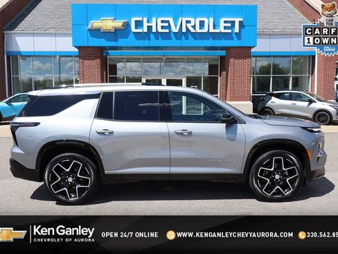 Used 2026 Chevrolet Traverse High Country w/ LPO, Floor Liner Package AWD/4WD image 1