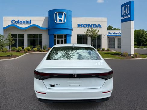 Used 2024 Honda Accord EX image 5