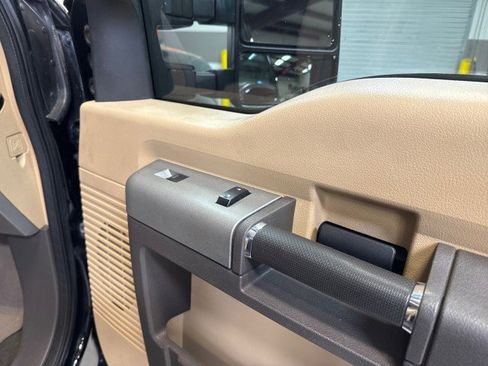 Used 2016 Ford F250 Lariat w/ Lariat Ultimate Package image 63