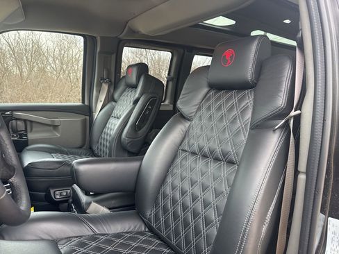 New 2025 GMC Savana 2500 Extended w/ Driver Convenience Package RWD image 18