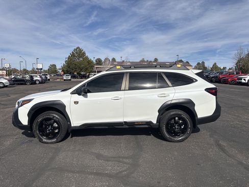 Used 2022 Subaru Outback Wilderness image 7