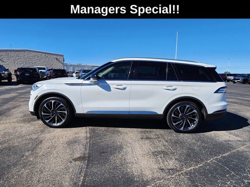 Used 2023 Lincoln Aviator Reserve w/ Equipment Group 201A RWD image 5
