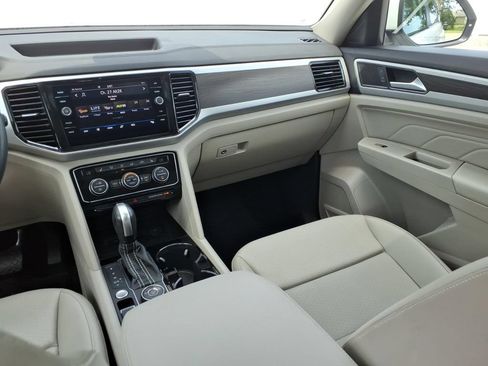 Used 2022 Volkswagen Atlas SE AWD/4WD image 16