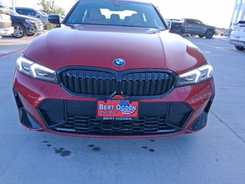 New 2026 BMW 330i Sedan w/ M Sport Package RWD image 2