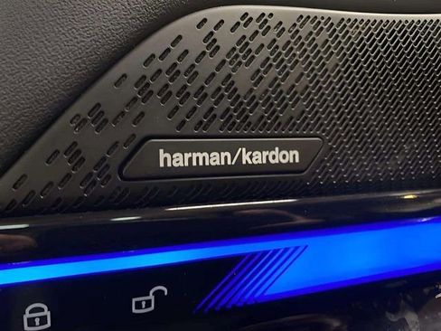 Used 2025 BMW i5 eDrive40i image 29