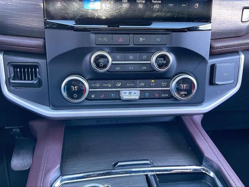 Certified 2024 Ford Expedition Max Limited image 34