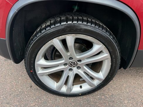 Used 2012 Volkswagen Tiguan SEL AWD/4WD image 9