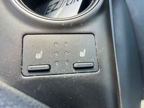Used 2022 Toyota Camry XSE FWD image 24