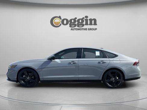 Certified 2023 Honda Accord Sport image 3