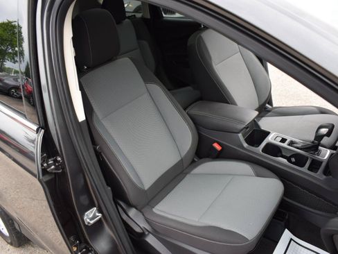 Used 2018 Ford Escape SE FWD image 27
