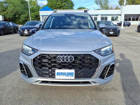Used 2023 Audi Q5 2.0T Premium w/ Convenience Package AWD/4WD image 9