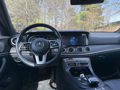 Used 2019 Mercedes-Benz E 300 E 300 image 11