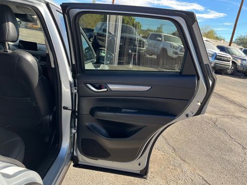 Used 2019 MAZDA CX-5 Touring image 33