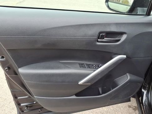 Used 2023 Toyota Corolla Cross LE image 16