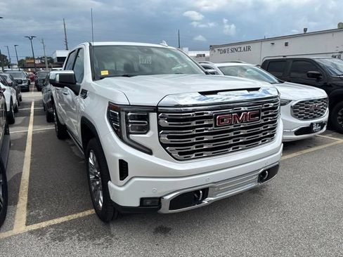 Used 2022 GMC Sierra 1500 Denali w/ Denali Reserve Package AWD/4WD image 5