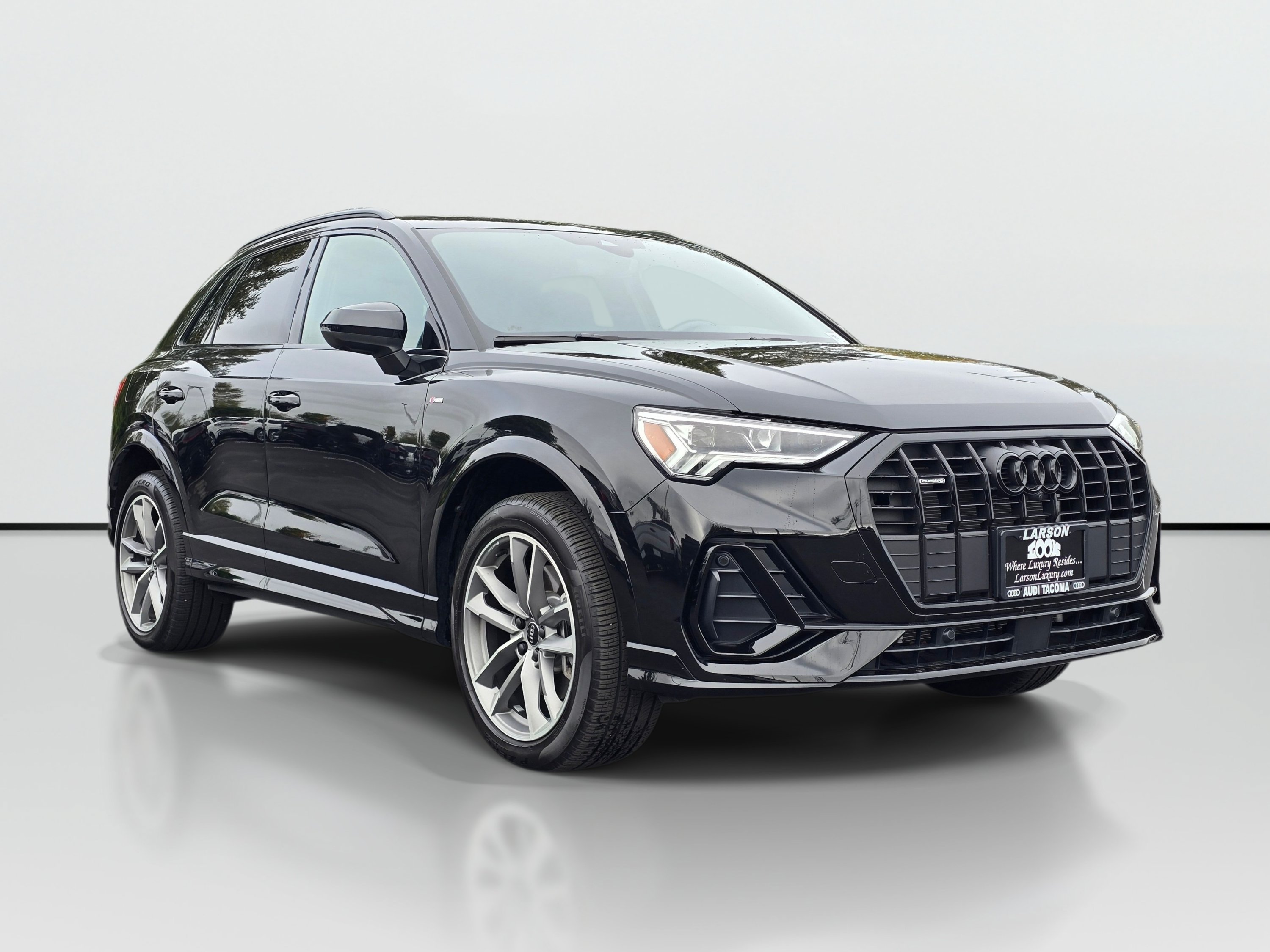 Used 2023 Audi SQ5 Prestige w/ Prestige Package AWD/4WD image 7