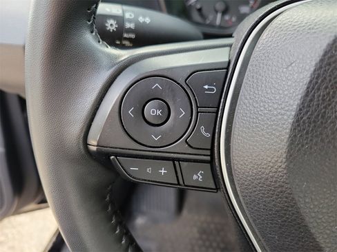Used 2023 Toyota Corolla SE image 19