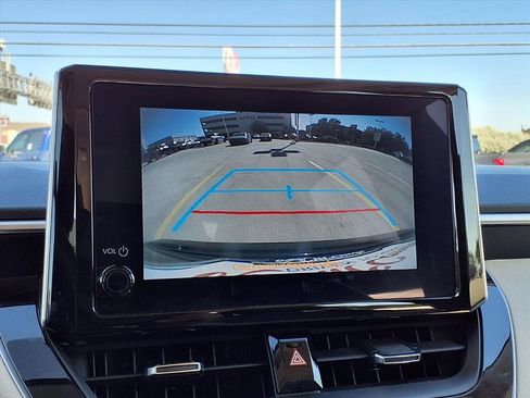 Used 2024 Toyota Corolla XLE image 17