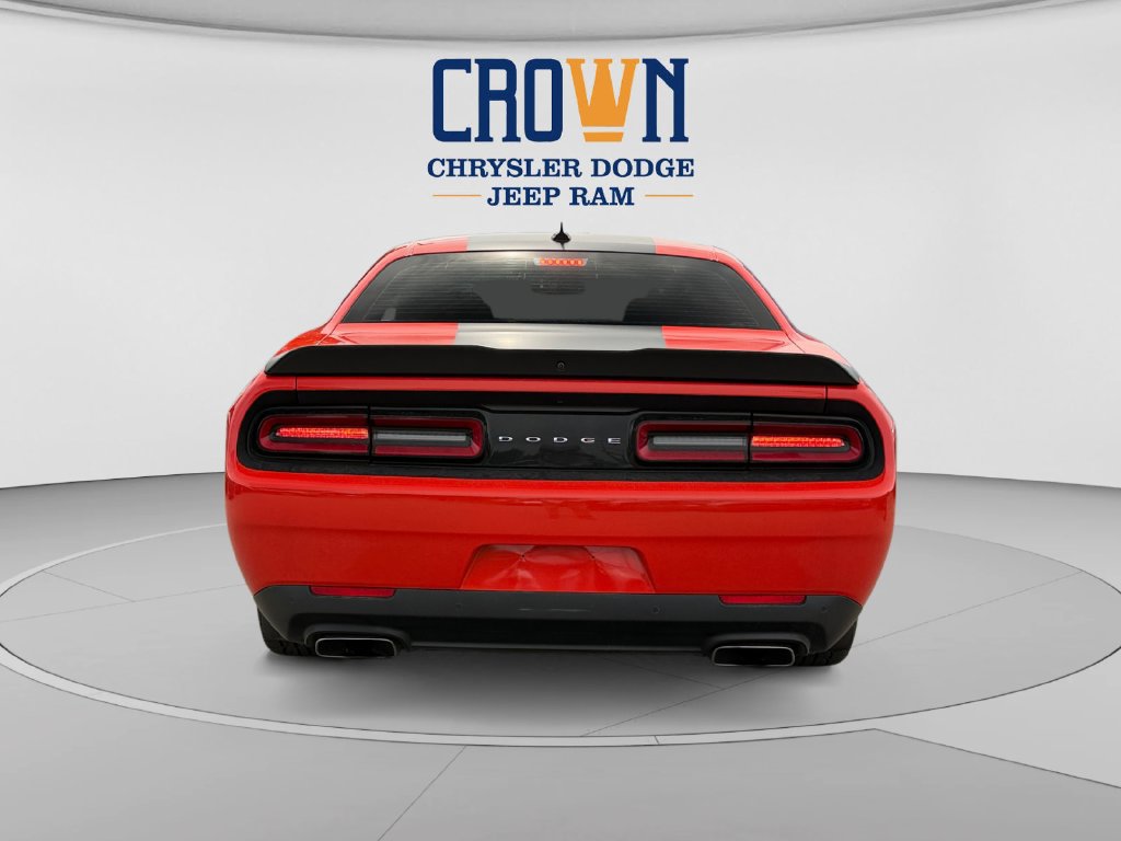 Used 2018 Dodge Challenger R/T Scat Pack RWD image 4