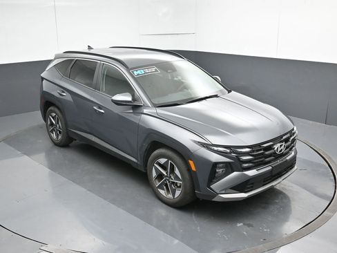 Used 2025 Hyundai Tucson SEL FWD image 54