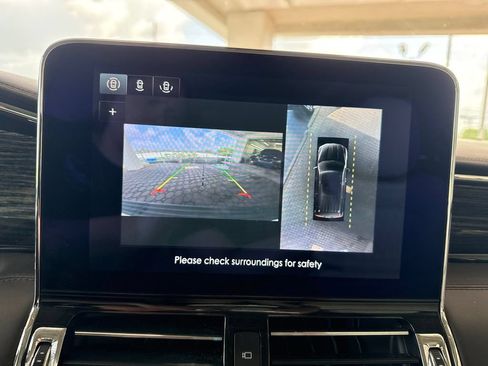Used 2020 Lincoln Navigator Black Label w/ Cargo Convenience Package AWD/4WD image 19
