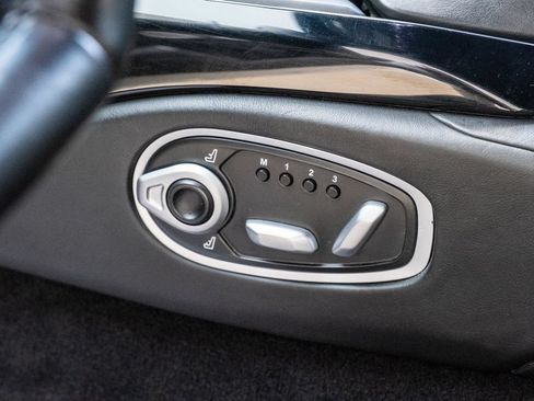 Used 2019 Aston Martin V8 Vantage Coupe RWD image 24