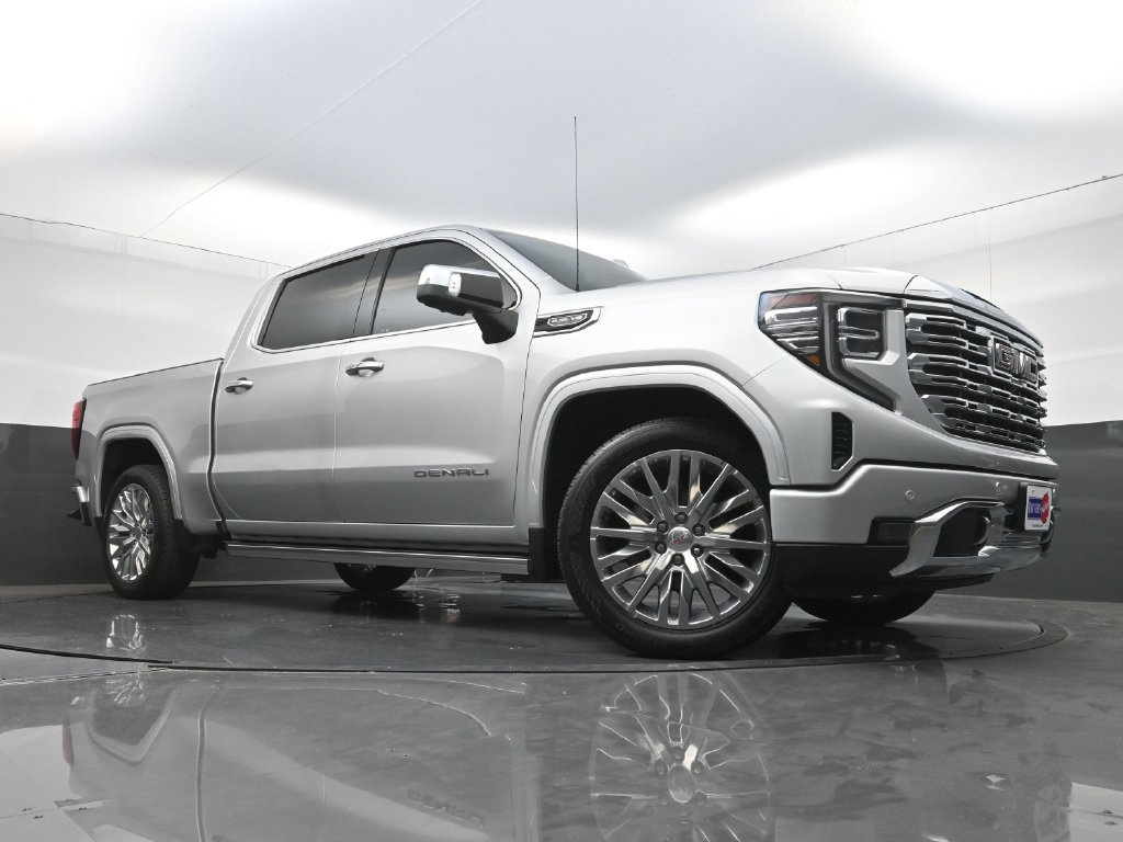 Used 2022 GMC Sierra 1500 Denali RWD image 25