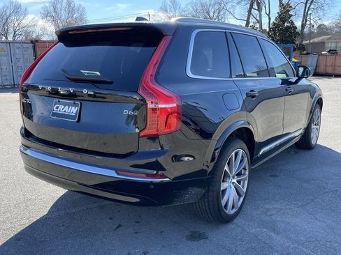 Used 2023 Volvo XC90 B6 Plus image 8