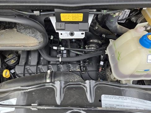 Used 2025 RAM ProMaster 2500 image 31