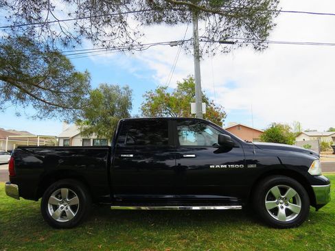Used 2012 RAM 1500 Big Horn w/ Remote Start & Security Group AWD/4WD image 12
