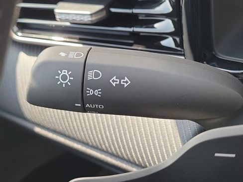 New 2026 Toyota Camry SE w/ Convenience Package FWD image 11