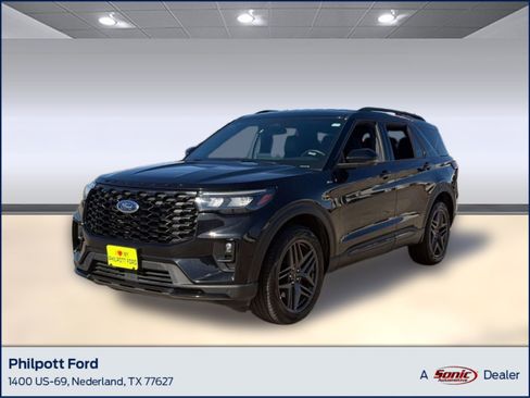 Certified 2025 Ford Explorer ST-Line w/ ST-Line Street Pack AWD/4WD image 1