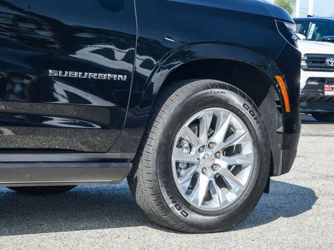Used 2026 Chevrolet Suburban Premier RWD image 11