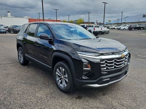 New 2026 Chevrolet Equinox LT w/ Convenience Package II AWD/4WD image 10