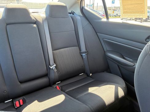 Used 2025 Nissan Altima 2.5 SV FWD image 31