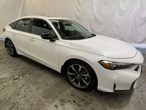 Used 2025 Honda Civic Sport Touring image 2