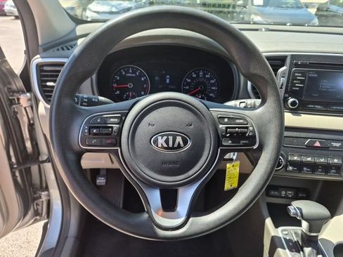 Used 2019 Kia Sportage LX FWD image 12