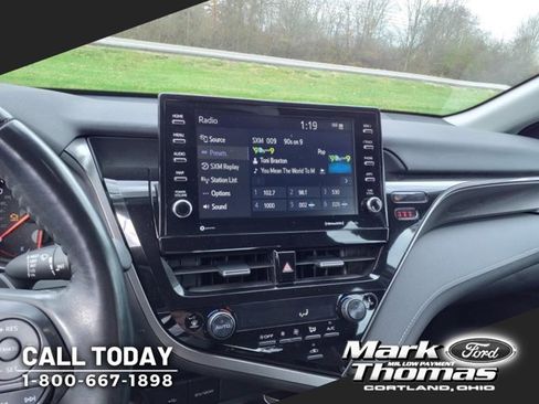Used 2022 Toyota Camry XSE image 17